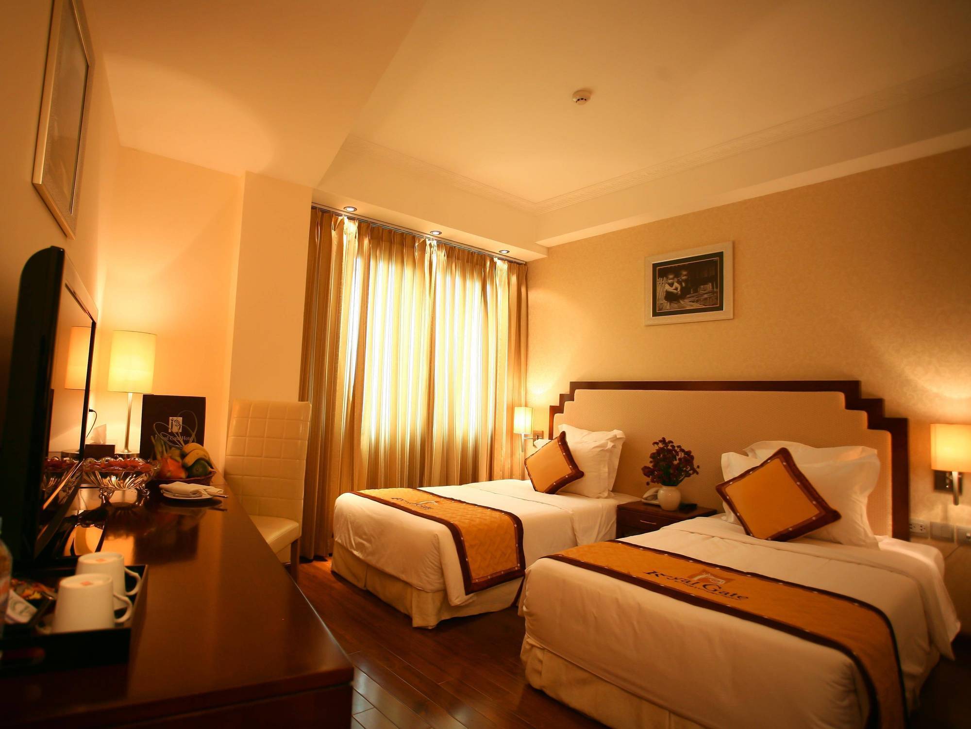 Royal Gate Hotel Ханой Экстерьер фото